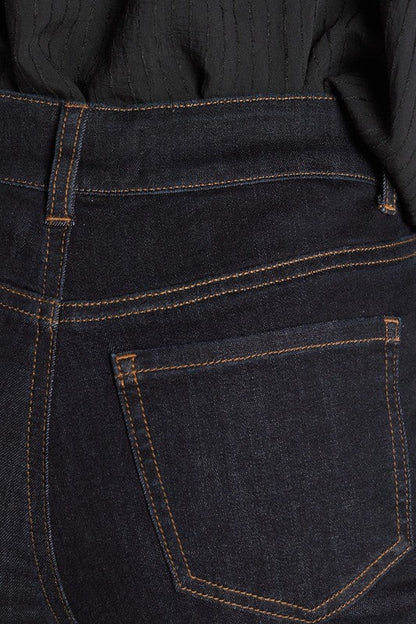 Classic Bootcut Jeans Dark Rinse