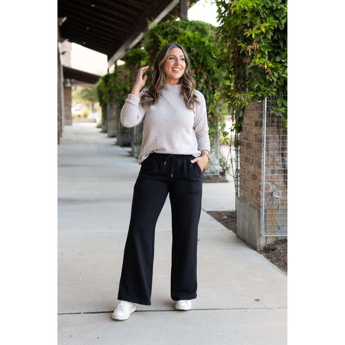 Black Wide Leg Pocket Fleece Lined Pants