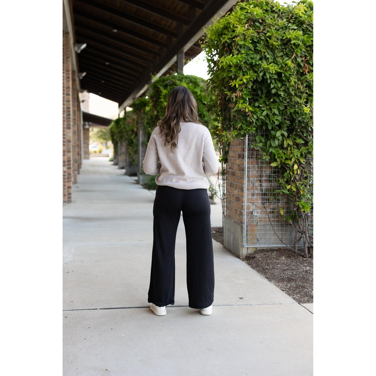 Black Wide Leg Pocket Fleece Lined Pants