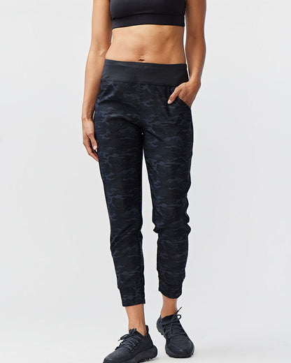 4-Way Stretch Woven Jogger