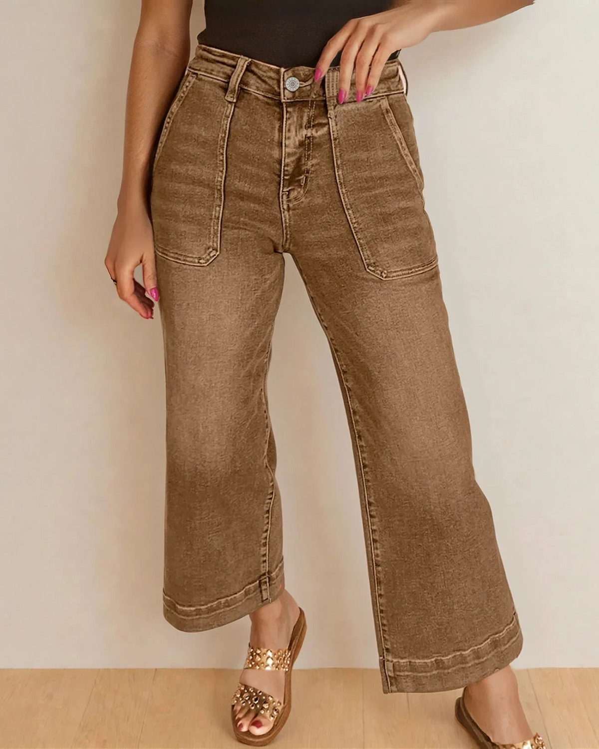 Square Pocket Wide Leg Jeans