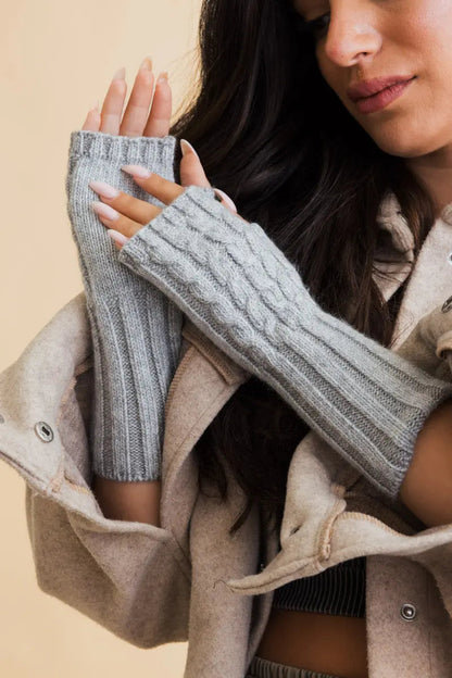 Cable Knit Fingerless Gloves