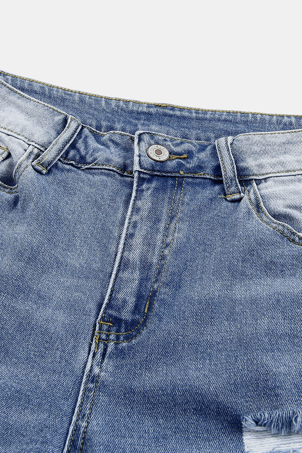 Distressed Skinny Capri Jeans