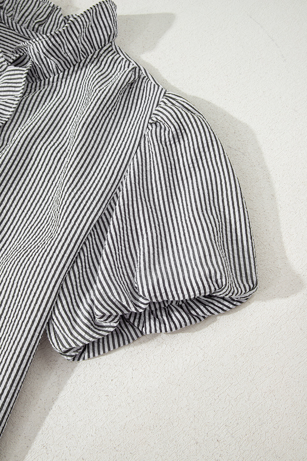 Short Bubble Sleeve Collar Shirt