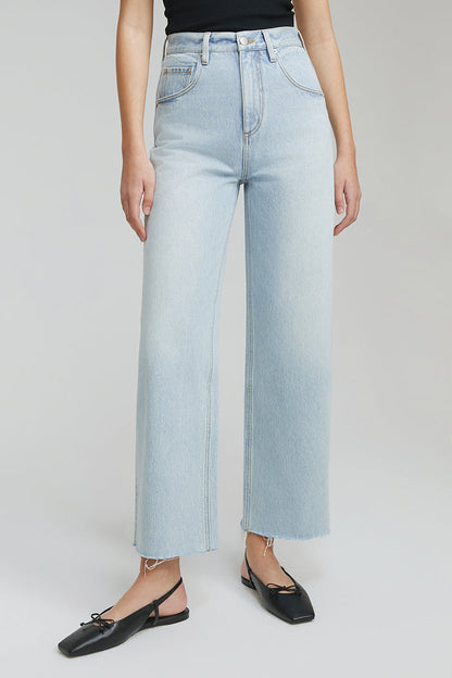 Raw Hem Crop Jeans