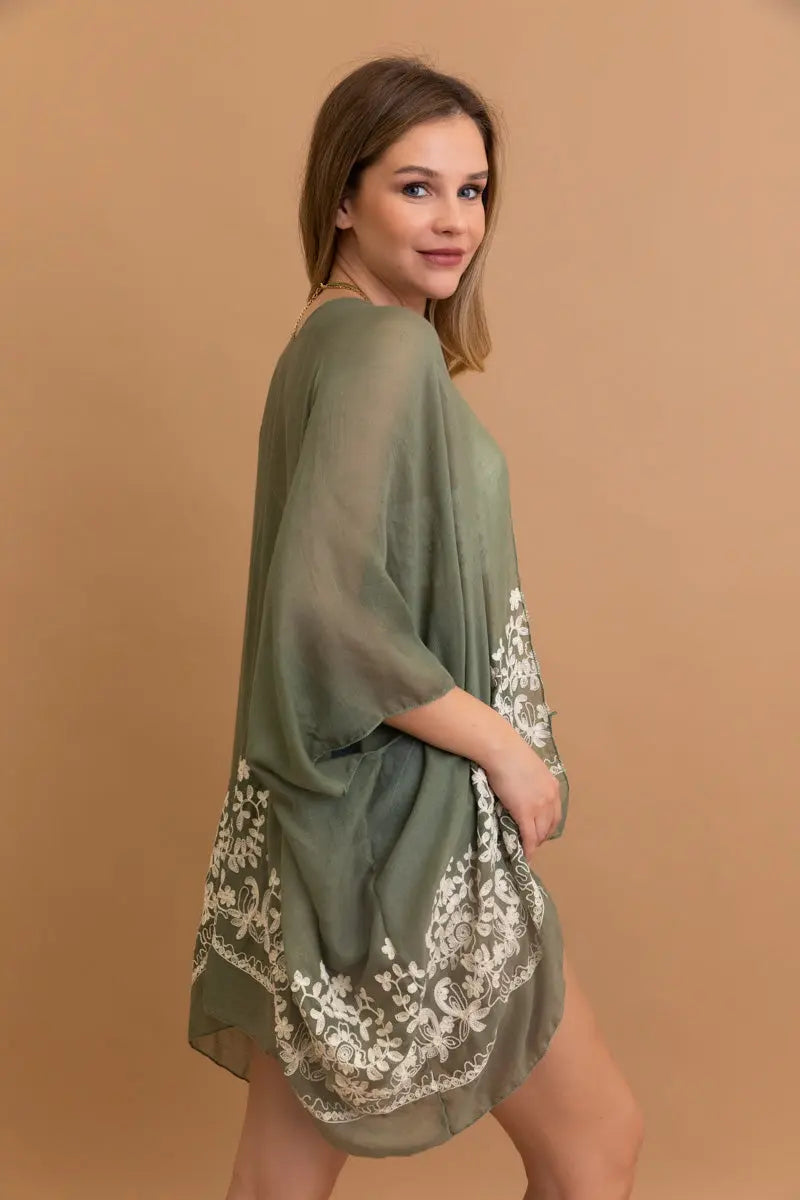 Bloom Embroidered Short Sleeve Kimono