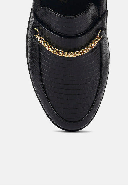 Low Block Loafers With Golden Chain